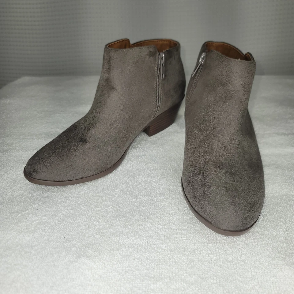 Botas al tobillo SODA Chelsea imitación gamuza cuero para mujer talla 7 marrón cremallera tacón Foto 1 de 4