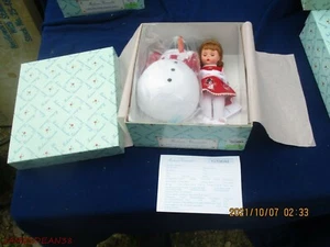 MADAME ALEXANDER, 8” WENDY BUILDS A SNOWMAN #39925. NEW IN BOX - Picture 1 of 4