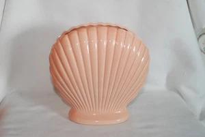 Vtg Pink/Coral Shell Shaped Vase Planter Ceramic Made In Japan 6” Tall 6” Wide - Picture 1 of 8