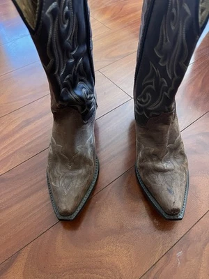 Couro marrom Laredo 5404 feminino tamanho 8 1/2 M - Imagem 1 de 4