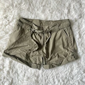 Women’s 6 Gap Hiking Khaki Shorts Adjustable Leg Inseam - Picture 1 of 9