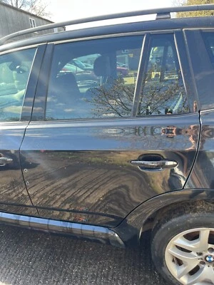 BMW X3 2006 puerta trasera izquierda del lado del pasajero 475/9 negro zafiro metálico Foto 1 de 4