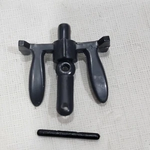 GI JOE USS Vintage Saratoga Flugzeugträger Seitenanker Ersatzteile - Bild 1 von 2