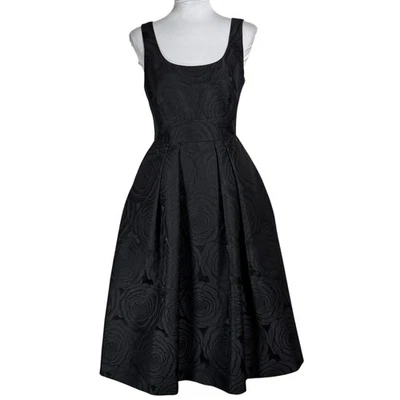 Vestido Ivanka Trump Negro Floral Rosa Jacquard Ajuste y Acampanado Midi Talla 2 Plisado Foto 1 de 4