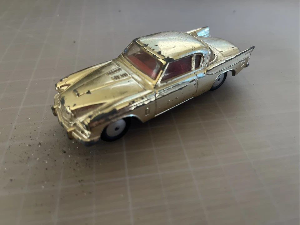 Juguetes Corgi Studebaker Golden Hawk #211s oro 1960-65 buen estado Foto 1 de 4