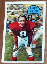1970 Kellogg's 3-D Larry Wilson #8 FS  St Louis Cardinals #14 and in EX+