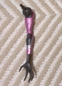 Marvel Legends Tri-Sentinel BAF Right Arm - Picture 1 of 2