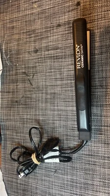 REVLON Ceramic Flat Iron Perfect Straight Smooth Brilliance, 1 inch Tested - Image 1 of 4