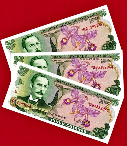 ERROR (MISSALIGNED DATE & iSSUE #) UNC NOTE 5 COLONES 1992 - Series D (P-236e.3) Cover