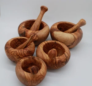 Mortero con mortero redondeado de madera de olivo, diámetro a elegir, hecho a mano - Imagen 1 de 12