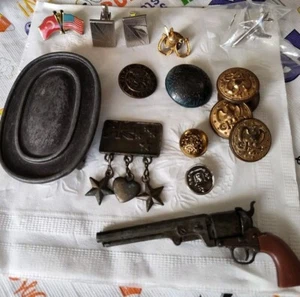 Militär Menge 16, 2" Pistole, Gürtelschnalle, Pins, Knöpfe, Manschettenknöpfe & mehr - Bild 1 von 24