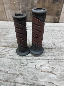 2007 07 06-08 Kawasaki Ninja 650R EX650R Handlebar Handle Bar Grips Pair Set - Picture 1 of 9