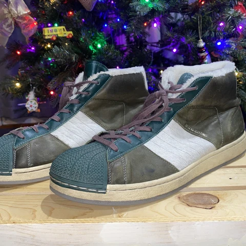 Vintage Adidas Seasons Greetings Christmas Shoes RARE! Santa Claus ,X-Mas 1/1 ? Cover