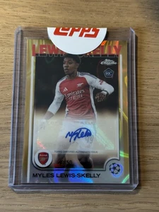 2024-25 Topps Chrome Autographs Gold Refractor Myles Lewis-Skelly RC Auto /50 - Bild 1 von 2
