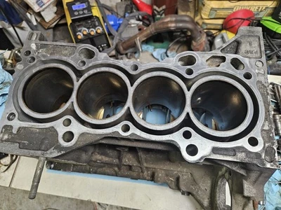 OEM 2002 - 2004 ACURA RSX tipo S - K20A2 motor desnudo bloque corto con niña Foto 1 de 4