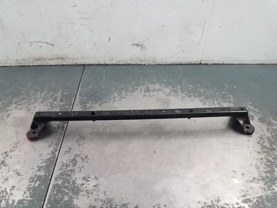 Porsche 981 Cayman GT4 2016 soporte de travesaño delantero #1352 V9 Foto 1 de 4