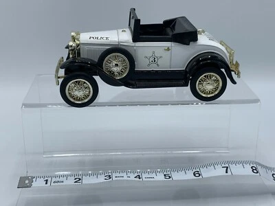 Liberty Classics - Banco convertible Roadster modelo A de policía 1929 con ruedas doradas Foto 1 de 4