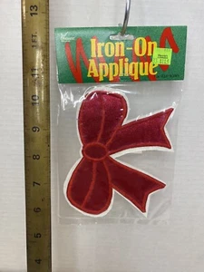 Vintage Christmas Applique New 2 Pack Red Bows Skinny Iron On - Picture 1 of 4
