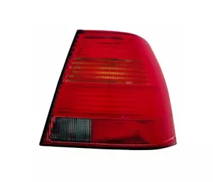 fanale posteriore destro per VW BORA berlina 1998-2002 2003 2004 2005 rosso V... - Picture 1 of 1