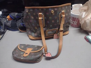 Vintage Colorful Dooney & Bourke Bag And Change Purse - Picture 1 of 23