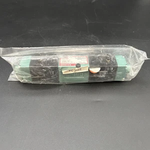 Numatics 081SS4004000061 Pneumatic Solenoid Valve - Picture 1 of 6