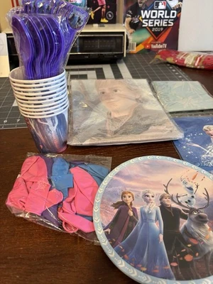 Juego de fiesta congelado Foto 1 de 3