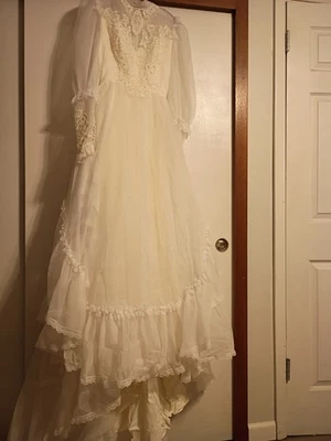 70's Victorian style wedding dress  - Image 1 of 4