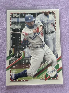 2021 Topps Holiday Photo Variation #HW150 Mookie Betts/Candy Cane Sleeve SP Rare - Picture 1 of 2
