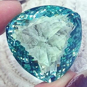 Loose Gemstone Green Topaz Trillion Shape 92.10 Ct Certified - Picture 1 of 10