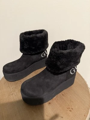 Botines de plataforma Guess Indya de piel de oveja para mujer con piel de oveja sintética nuevos sin etiquetas Foto 1 de 4
