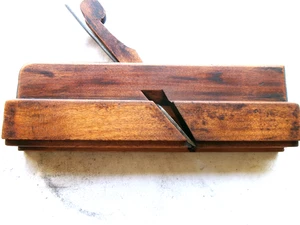 RARE/SCARCE JO FULLER PROVIDENCE MOULDING PLANE - 10" LONG - 1772 TO 1822 - Picture 1 of 9