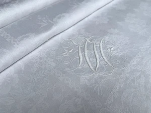 Traumhaftes Leinendamast Tafeltuch  190/164 cm  Blüten  Prunkmonogramm um 1900 - Bild 1 von 11