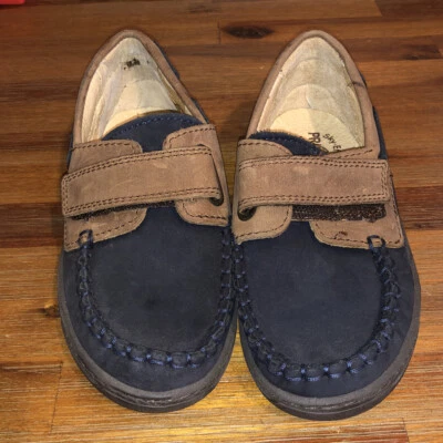 Zapatos Primigi para niños 28 Foto 1 de 4