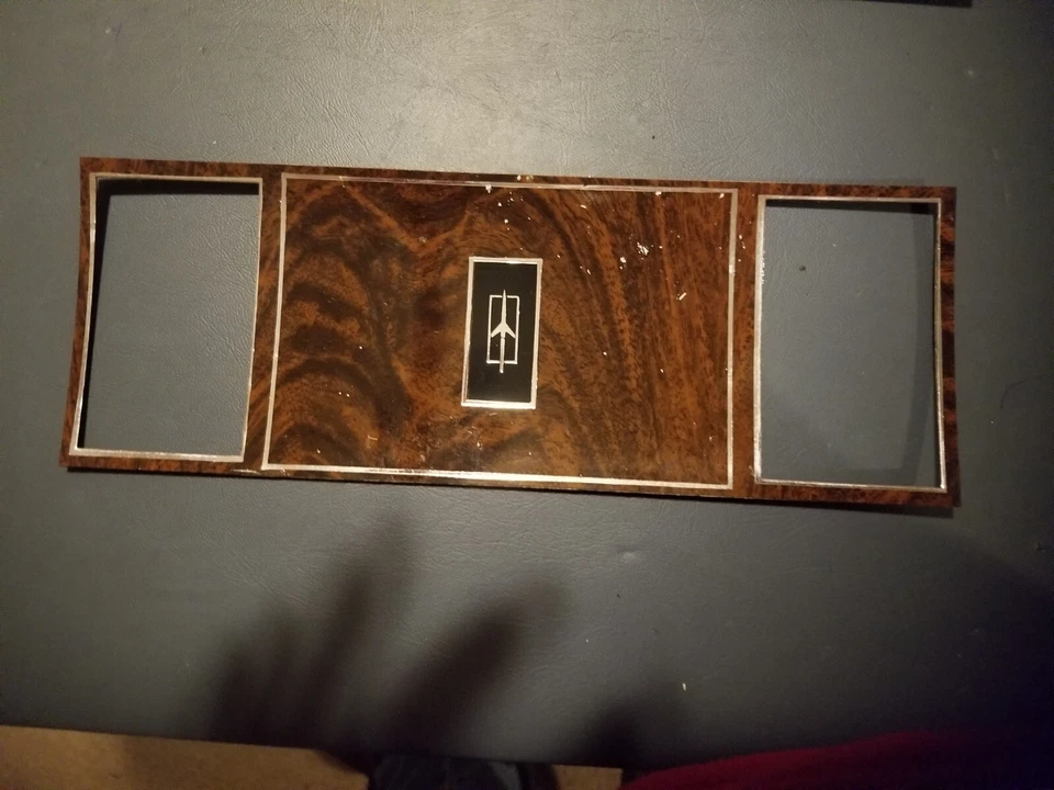 1978-1987 Oldsmobile cutlass Supreme 442 Dash AC Center Panel Bezel Woodgrain... Foto 1 de 4
