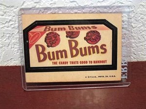 VINTAGE WACKY PACKAGES BUM BUMS PANHANDLE CANDY STICKER CARD TAN BACK