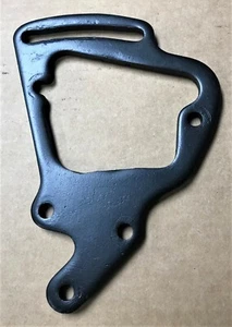 1971 1981 CAMARO V8 SB REAR AC COMPRESSOR MOUNT PLATE 351690 / 458523 OTHERS - Picture 1 of 2