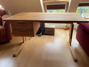 Kinder- und Jugendschreibtisch, Erle massiv / funiert - Bild 1 von 7