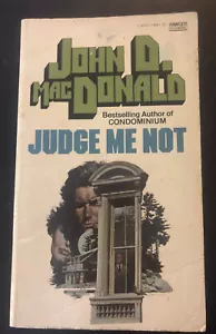 Judge Me Not John D MacDonald 1951 Vintage Mystery PB Sleaze Pulp Sexy Pin Up - Foto 1 di 4