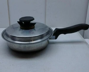 Pentole New Era 7 Strati Nucleo Alluminio 7" Padella 1,5 Qt Casseruola Pentola e Coperchio - Foto 1 di 5