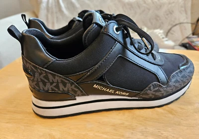 MICHAEL KORS Wilma Trainer - Size 7 Women's Sneakers MK LOGO Canvas Black Shoes - Image 1 of 4