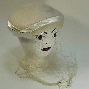 VINTAGE Wool White/Pale Cream Pillbox Hat with Net/ Veil & Bow "Milbrea" Lamsene - Picture 1 of 19