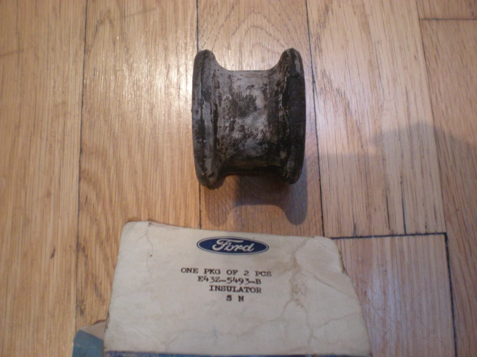 Ford Tempo 1984 barra estabilizadora buje E43Z-5493-B nuevo de lote Foto 1 de 1