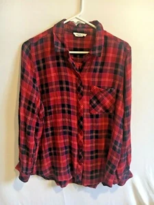 Women's Beach Lunch Lounge Red Plaid Flannel Button Front Shirt Size Large - Picture 1 of 3