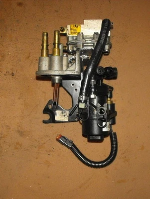 Conjunto de inyector de aceite Evinrude FICHT 115 HP PN 5006143 compatible con 2002-2006 Foto 1 de 2