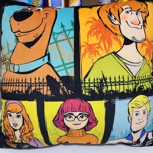 Großes Scooby-Doo Kissen 20x20" quadratisch Scoob Film * sauber!* *Rauchfreier Haushalt* - Bild 1 von 5