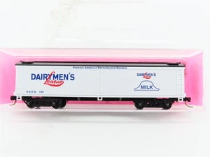 N Scale Roundhouse 8274 GARE Dairymen's League Milk 50' Express Reefer #792 - Picture 1 of 5