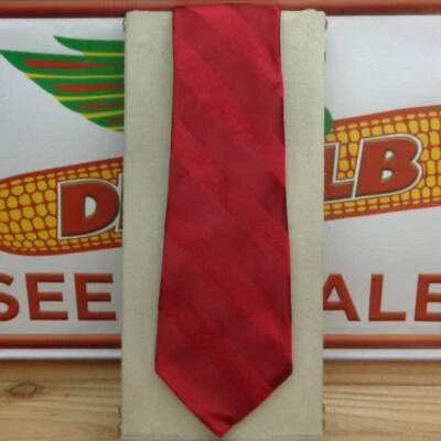 EXPRESS "Tie" Foto 1 de 2