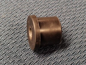 Buje de soporte de generador GM # 369384 carrocería T 1976-79 NOS - Imagen 1 de 3