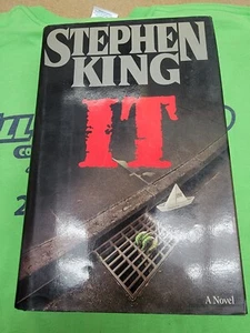 IT by Stephen King - First Edition 1st Print - Viking HC - 1986 - Picture 1 of 9