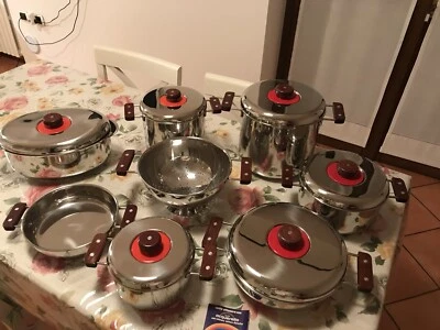 Batteria Pentole con coperchio Serie Acquerello in Acciaio Inox e scolapasta  - Immagine 1 di 4